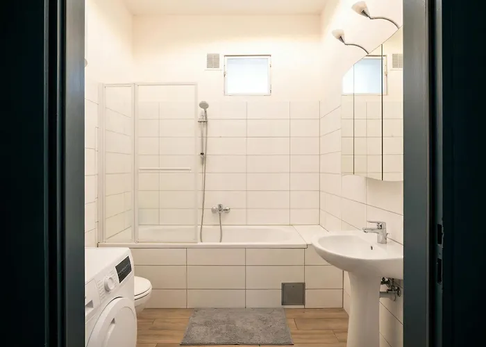 דירה Affordable Private Close To Center With Smart Tv וינה