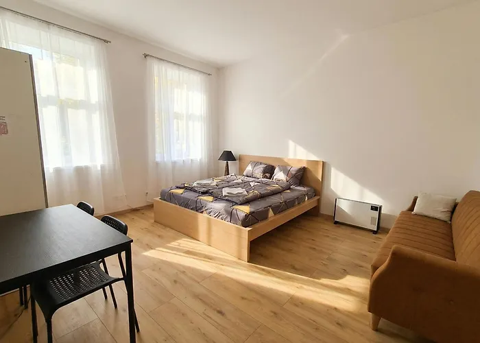 דירה Affordable Private Close To Center With Smart Tv